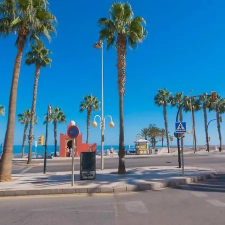 Increible Estudio Vistas Al Mar * בנאלמדנה
