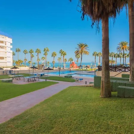 Increible Estudio Vistas Al Mar * בנאלמדנה